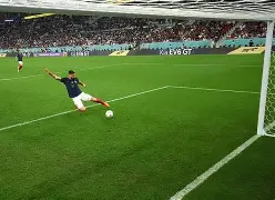 关于阿森纳前锋连破门，领先英超射手榜的信息