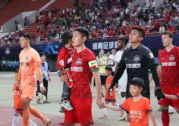 包含桑普多利亚主帅受表现不佳遭遇质疑的词条